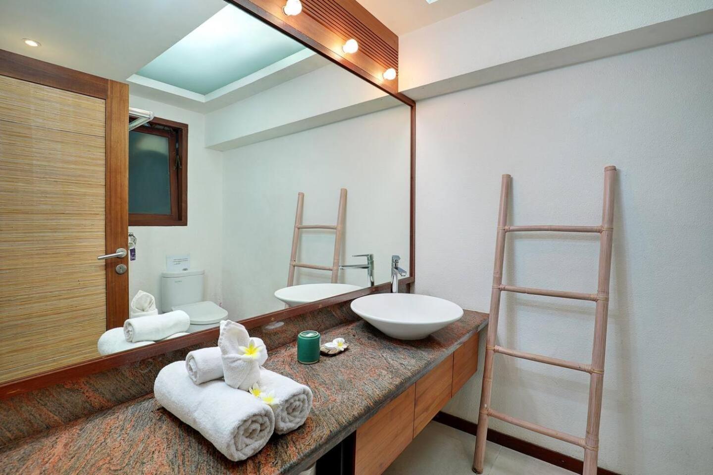 Super Value 4 Bedroom, Walk To Bintang Supermarket Seminyak Exterior foto
